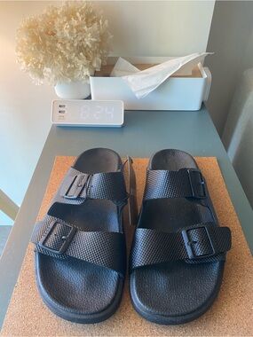 Hugo Boss Black Dual-Buckle Slide Sandals - US 12